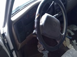 1999 TOYOTA TACOMA, WHITE, SR5, EXTD CAB, 2.4L, AT, 2WD.  Z25969